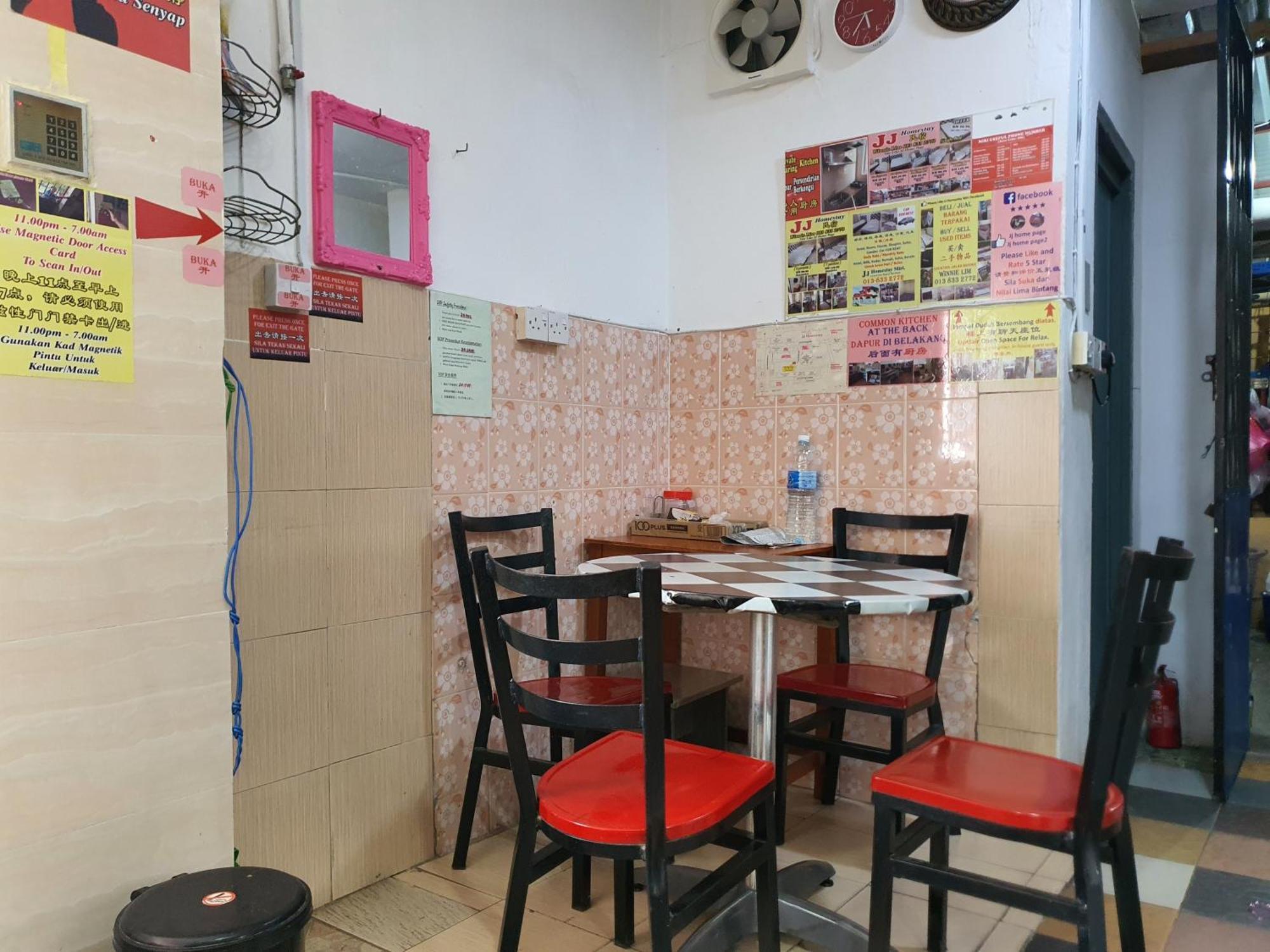 Oyo 90972 Jj Homestay Miri Dış mekan fotoğraf