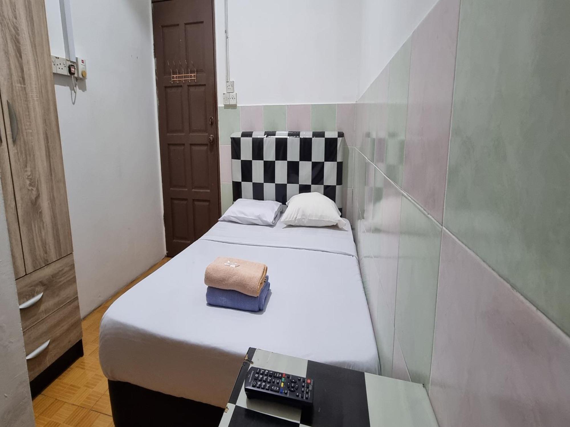 Oyo 90972 Jj Homestay Miri Dış mekan fotoğraf
